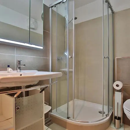 Bergstrasse 62 Bergstrasse 62 11 Апартаменты *